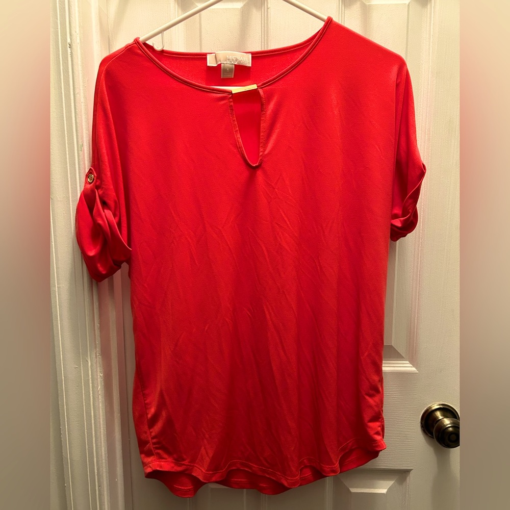 Bright Michael Kors keyhole shirt size S
